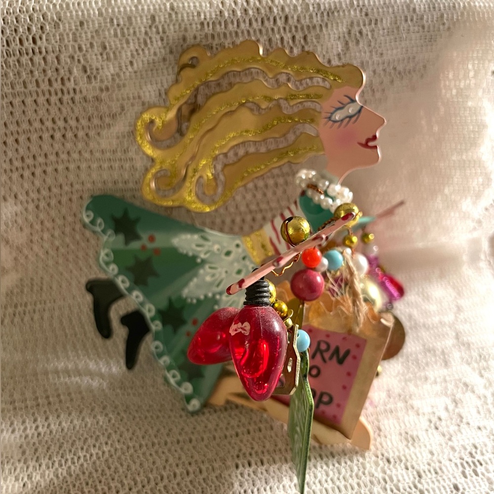 ”Born to Shop” Ornament
